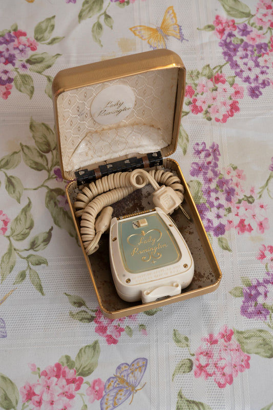Vintage Lady Remington Electric Shaver in Baby Blue