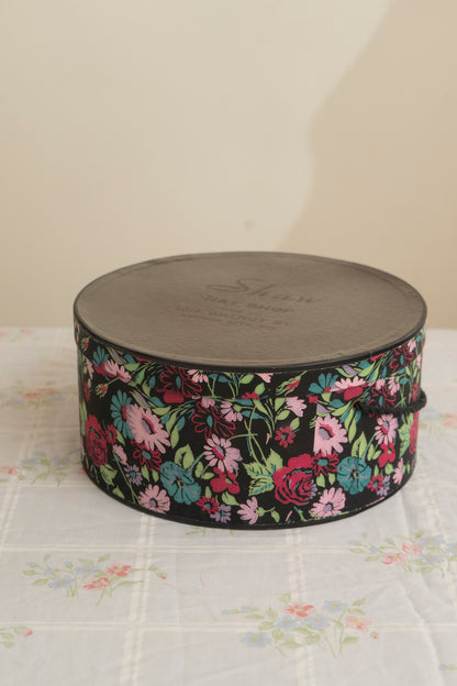 Vintage Shaw Hat Shop 11in Hat Box